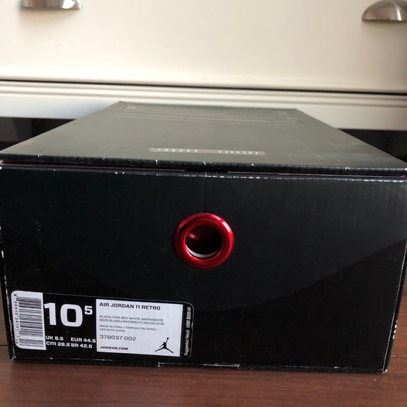 Jordan 11 Retro 72-10 - Picture 8 of 8